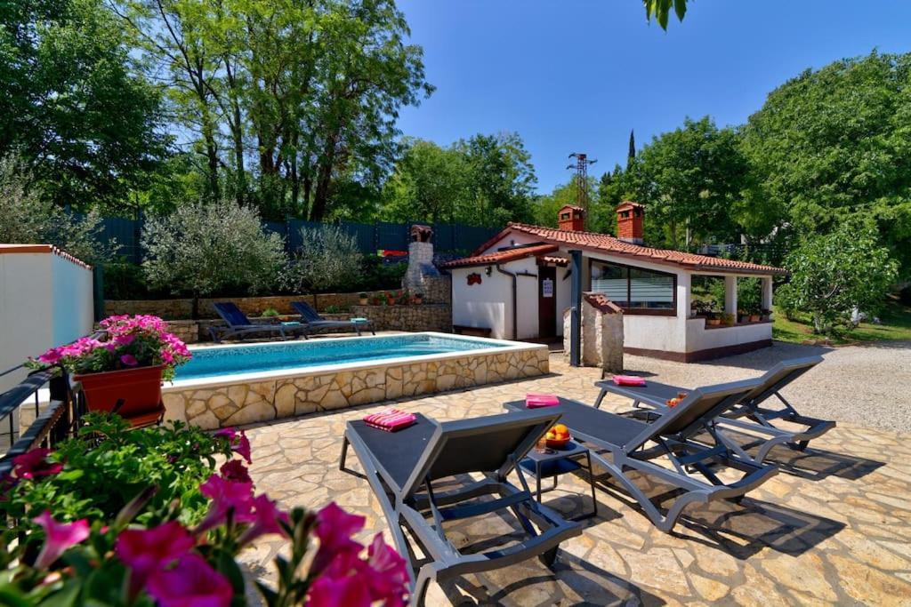 Piccola Casa - A Little Paradise Krsan Ngoại thất bức ảnh